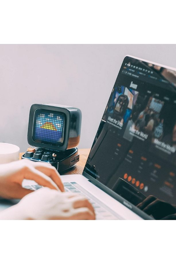 Ditoo Plus Mavi Piksel LED Ekranlı Uygulama Kontrollü Akıllı Bluetooth Hoparlör - 4