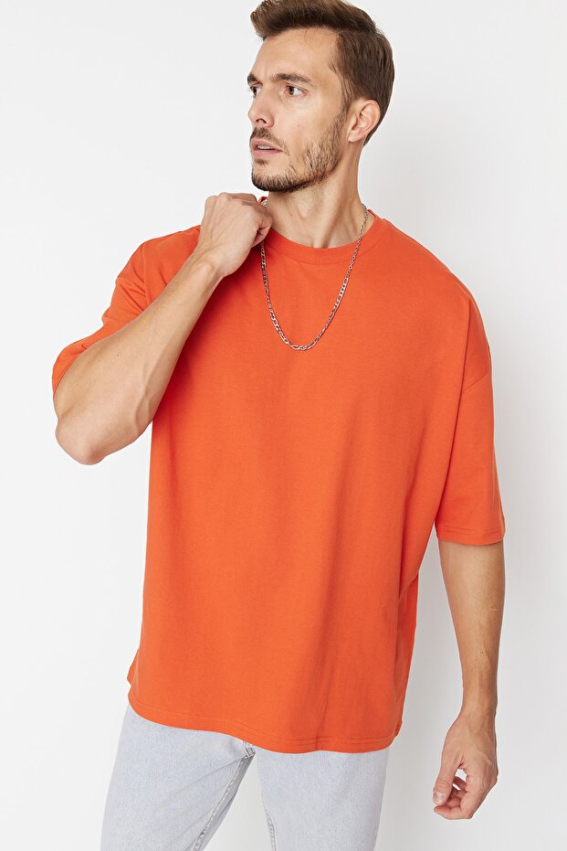 Turuncu Basic %100 Pamuklu Bisiklet Yaka Oversize/Geniş Kesim Kısa Kollu T-Shirt TMNSS22TS0318 - 5