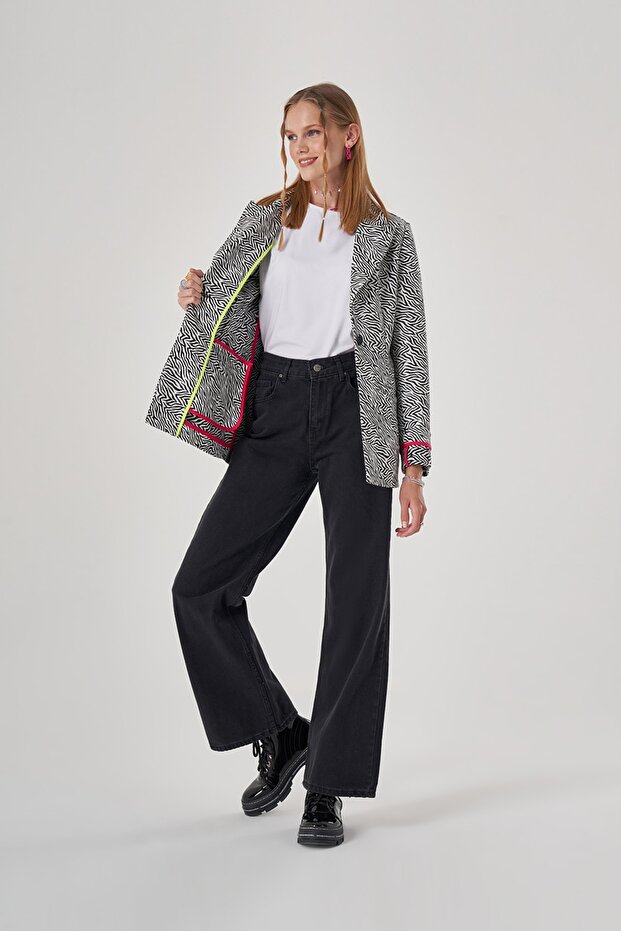 سترة سوداء منقوشة حمار وحشي - 3