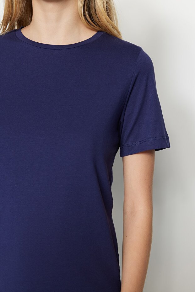Lacivert %100 Pamuk Basic Bisiklet Yaka Örme T-Shirt TWOSS23TS00000 - 4