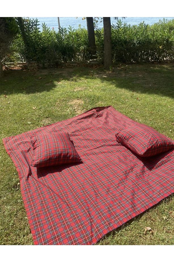 Iskoç Ekose Pötikare Yılbaşı Örtüsü 170*170 2 Adet Piknik Minderi 45*45cm Piknik Seti - 6