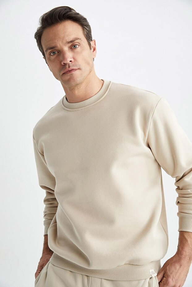 Oversize Fit Bisiklet Yaka Basic Sweatshirt - 1