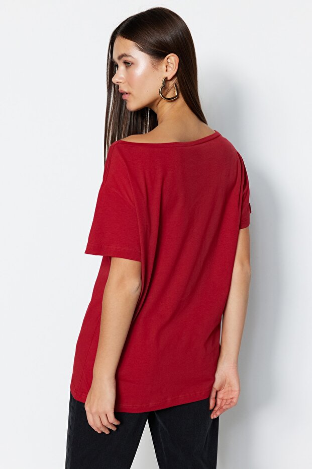 Kırmızı %100 Pamuk Oversize/Geniş Kalıp Kayık Yaka Örme T-Shirt TWOSS20TS0140 - 5