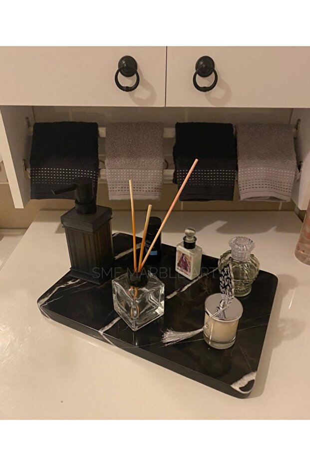 دارك برونو - صينية تقديم رخام مستطيلة باللون الأسود - 1