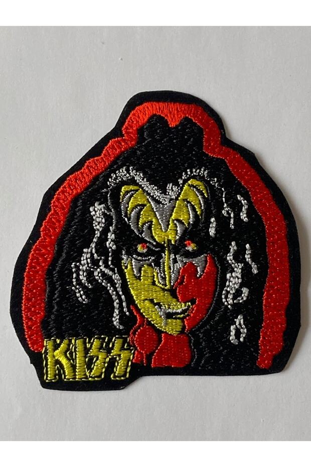 رقعة Kıss - رقعة من الحلقات والمفاصل والجينز - 1