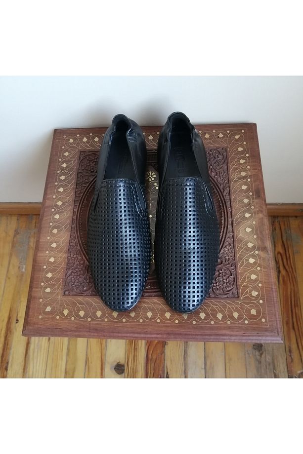 Hakiki Deri Siyah Minik Delikli Havadar Çok Yumuşak Kauçuk Taban Loafer Ayakkabı - 1