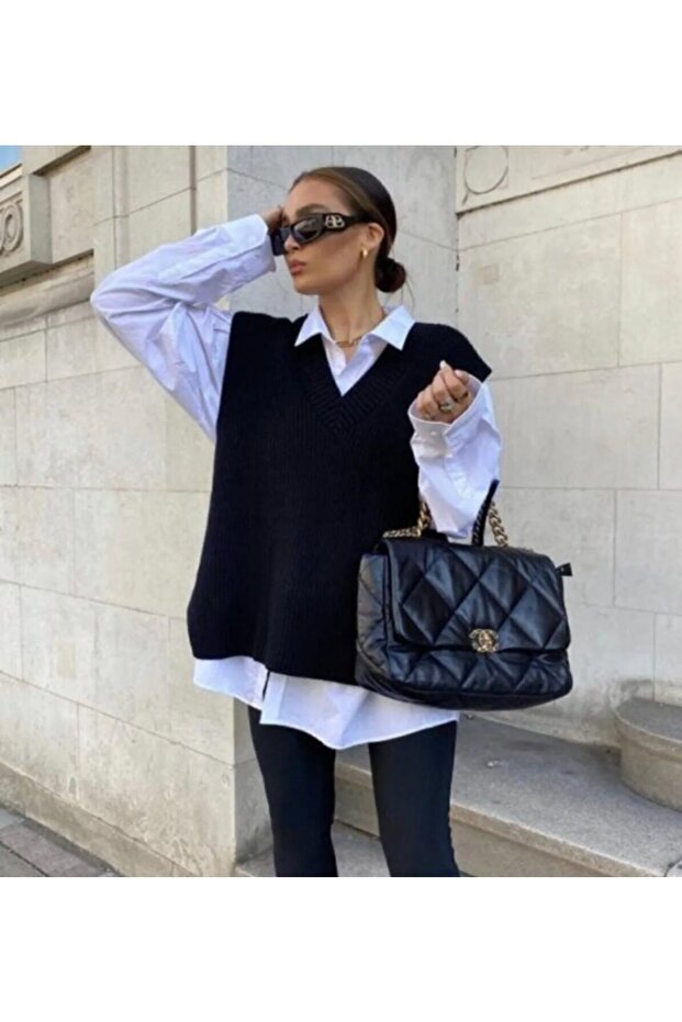 Pullover mit V-Ausschnitt - 1