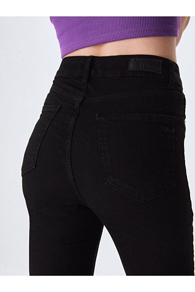 Marcella X Black Wash - 5