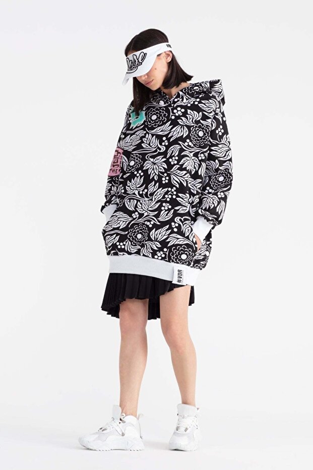 القبعة البيضاء رقم - 3