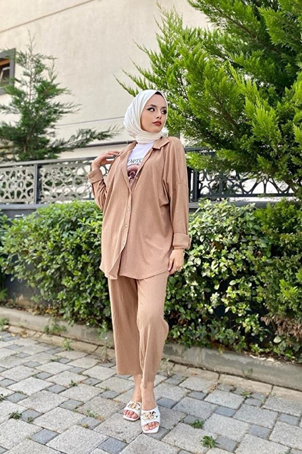 طقم نسائي للمحجبات مع بنطال