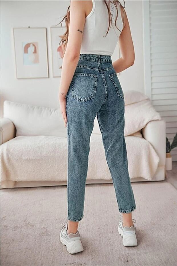 Denisa Blue Mom Jeans ليكرا عالي الخصر أزرق مغسول بالثلج Mom Jeans مريح للغاية