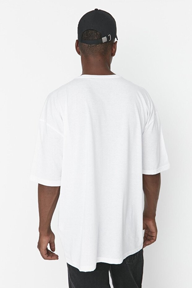 Beyaz Oversize/Geniş Kesim Kısa Kollu T-Shirt TMNSS22TS0317 - 4