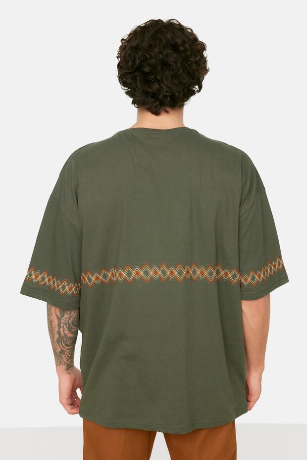 Haki Oversize/Geniş Kesim Bisiklet Yaka Kısa Kollu İşlemeli %100 Pamuk T-Shirt TMNSS21TS1889 - 5