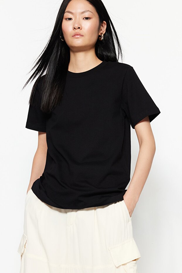 Siyah %100 Kalın Pamuklu Basic Bisiklet Yaka Örme T-Shirt TWOSS23TS00042 - 1