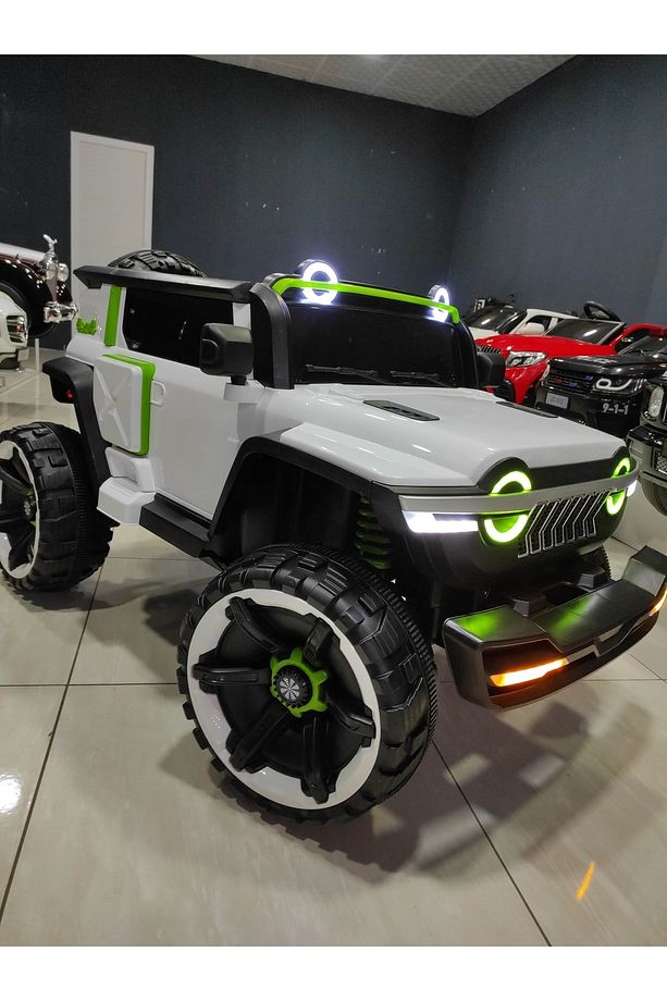 Dev 12 V 4x4 Çift Kişilik Akülü Araba Kumandalı - 4
