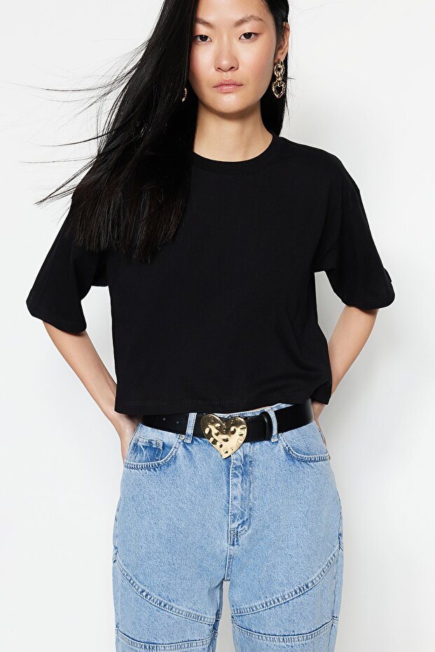 Siyah Relaxed/Rahat Kalıp %100 Kalın Pamuklu Crop Örme T-Shirt TWOSS23TS00038 - 3