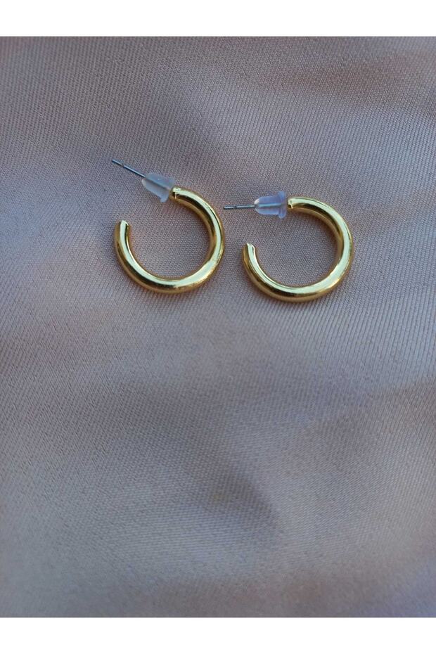 Set of 2 Gold Colored Hoop Earrings