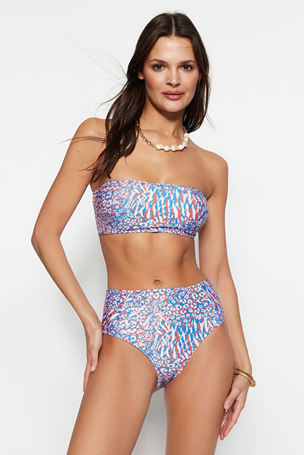 Leopar Desenli Straplez Kaplı Hipster Yüksek Bel Bikini Takımı TBESS22BT0018 - 2