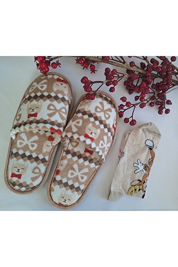 New Year's Gift Set House Slippers and New Year's Socks Mickey Mouse Disney 2-Piece Gift New Year's Socks Slippers