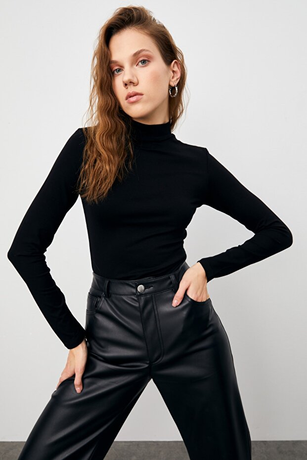Schwarzer Damen-Body - 2