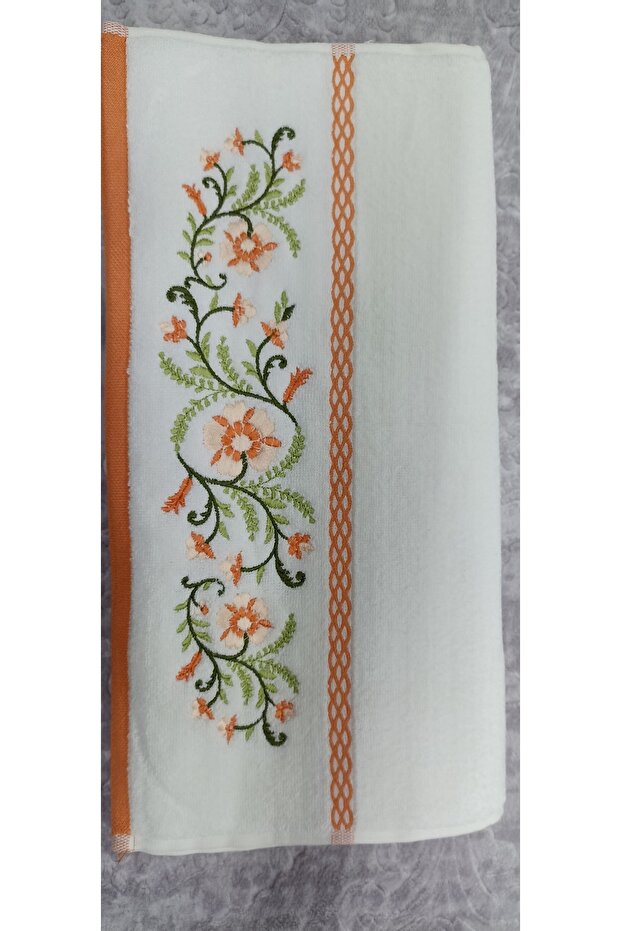 Azalea Nakışlı Havlu - 2