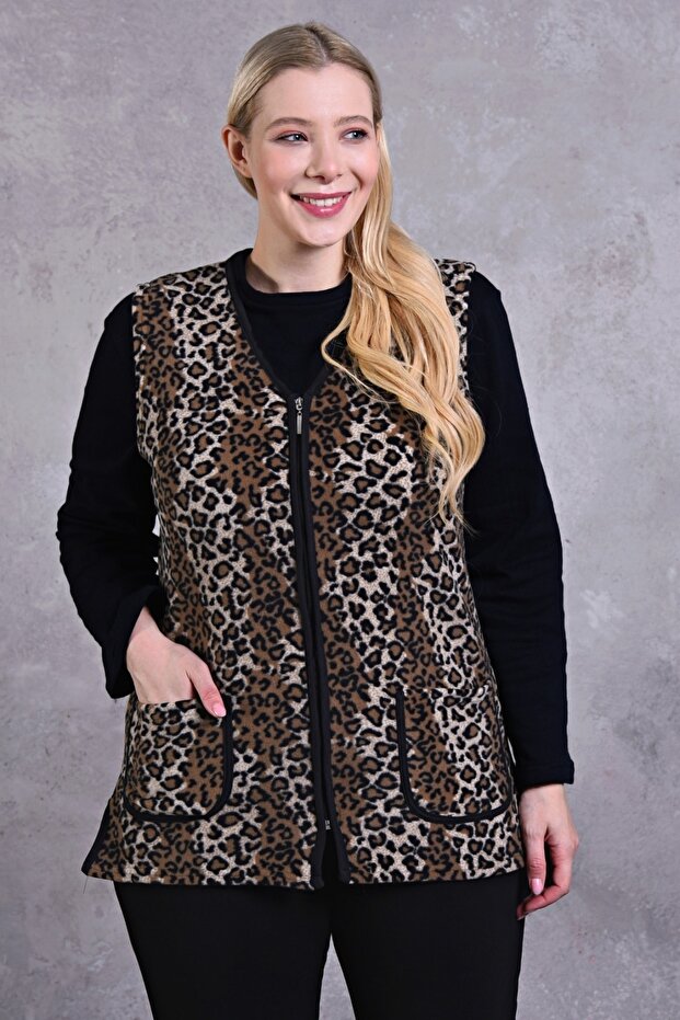 Leopard Patterned Zippered Fleece Vest