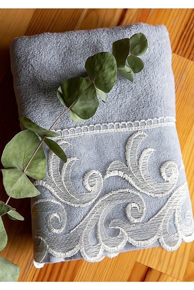 Zerda Velvet French Laced Hand and Face Towel 50/90cm