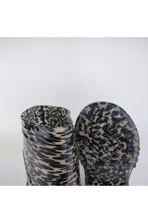Plastic Boots Leopard - 4