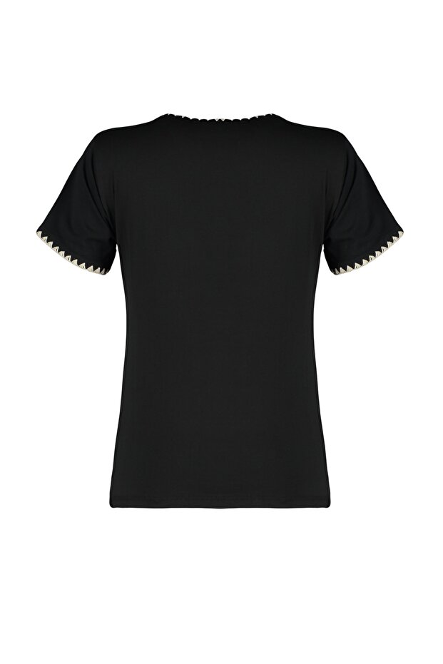 Siyah %100 Pamuk Kontrast Dikiş Detaylı Basic Bisiklet Yaka Örme T-Shirt TWOSS19AD0085 - 8