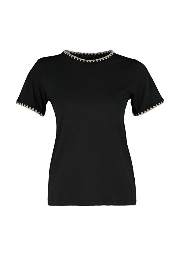 Siyah %100 Pamuk Kontrast Dikiş Detaylı Basic Bisiklet Yaka Örme T-Shirt TWOSS19AD0085 - 6