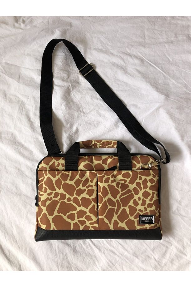 13-14'' inç, Zürafa Desenli, Omuz Askılı ve Çapraz Notebook Laptop Macbook  Evrak Çantası - 2