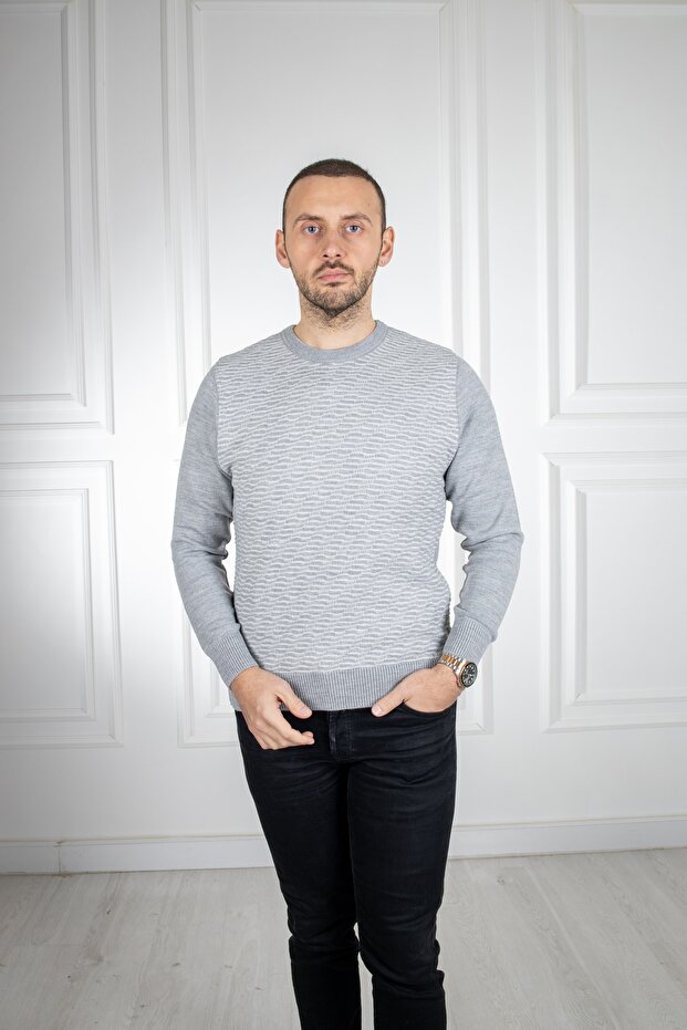 مقابلة سترة تريكو رمادية اللون بياقة دائرية - 1