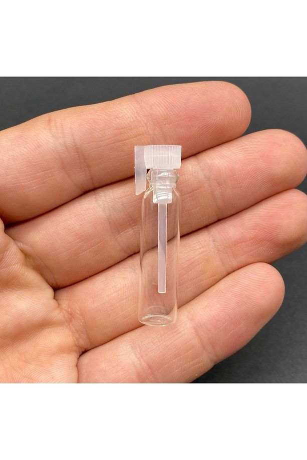 1 Cc Çubuklu Şişe Plastik Tıpalı - Gülyağı Şişesi - Koku Ve Esans Şişesi - 1 Ml Cam Şişe (25 Adet) - 5