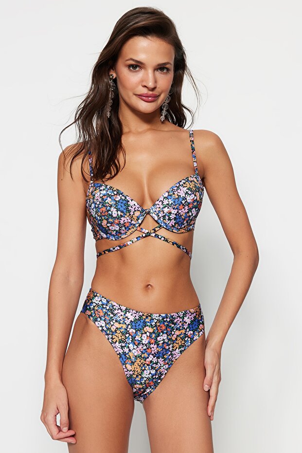 Çiçek Desenli Regular Yüksek Bel Bikini Altı TBESS23BA00152 - 1