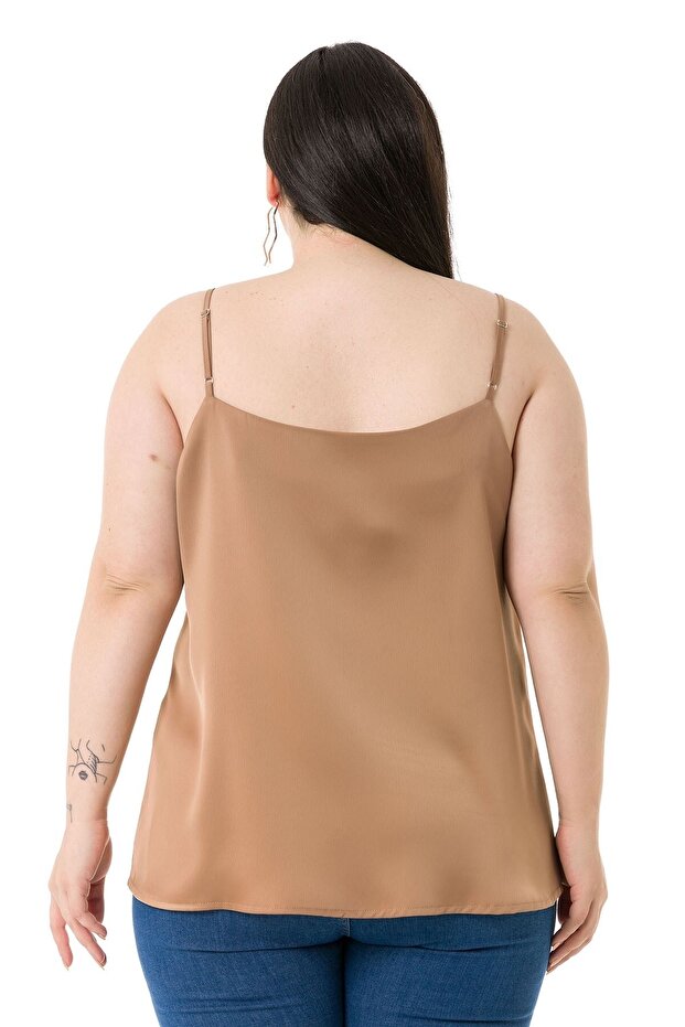 بلوزة من فرو المنك الساتان بحزام رفيع قابل للتعديل مقاس كبير - 3