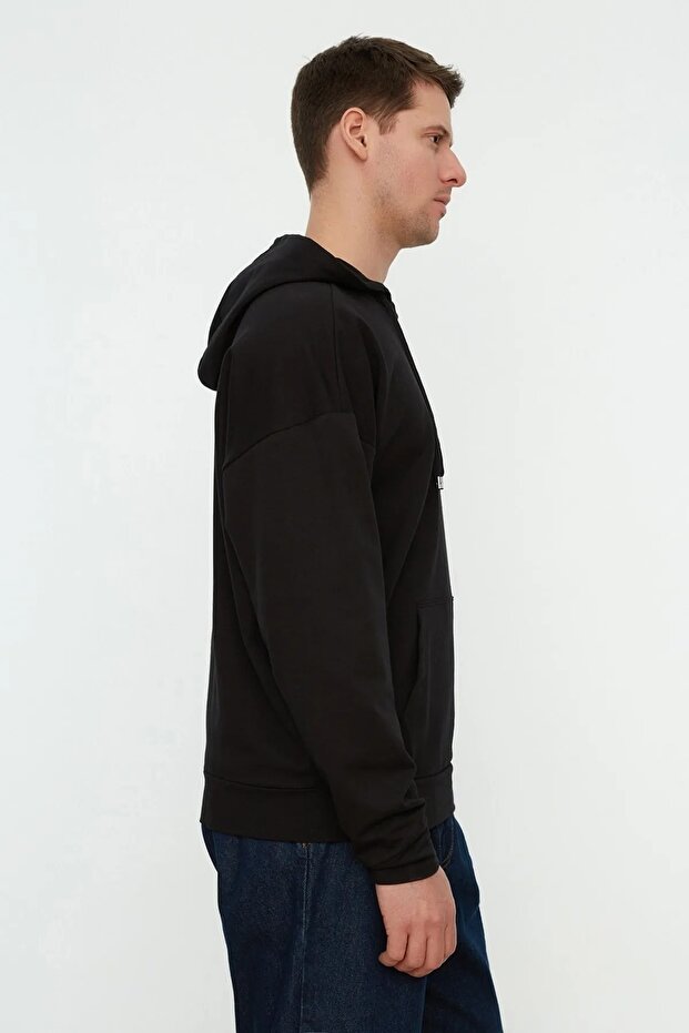 Siyah Kapüşonlu Oversize/Geniş Kesim Uzun Kollu Etiket Aplikeli Sweatshirt TMNSS21SW0221 - 4