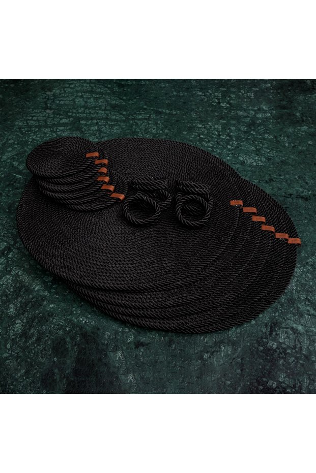 American Service Supply Set Black 6 Pieces of Plates and 6 Pieces of Cups and 6 Pieces of Napkins