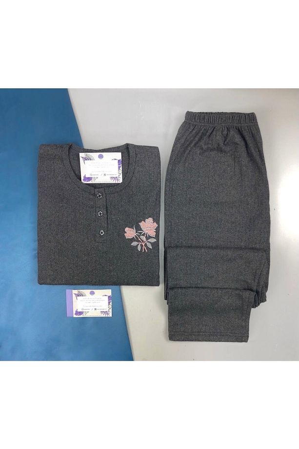 Geniş Kalıp Anne Kışlık Uzun Kollu Antrasit Büyük Beden Pijama Takımı -tek Çiçek - 3
