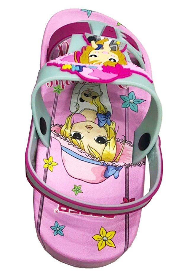 Devojčica Papuče i Sandale - 3