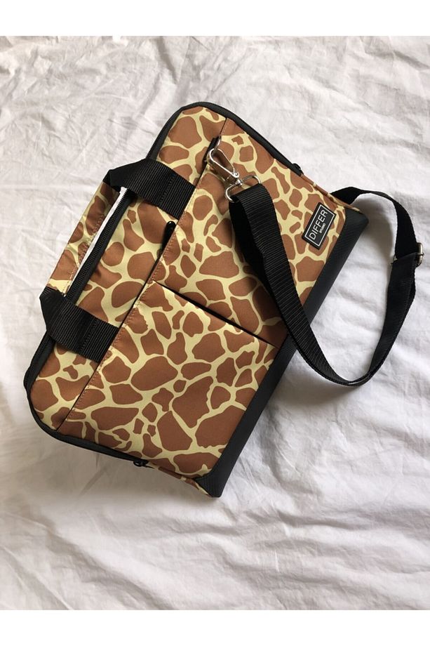 13-14'' inç, Zürafa Desenli, Omuz Askılı ve Çapraz Notebook Laptop Macbook  Evrak Çantası - 4