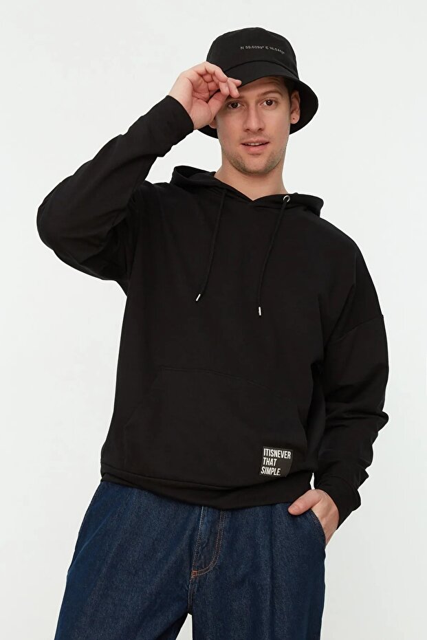 Siyah Kapüşonlu Oversize/Geniş Kesim Uzun Kollu Etiket Aplikeli Sweatshirt TMNSS21SW0221 - 2