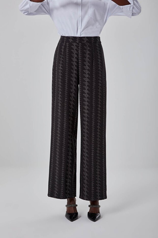 Zigzag Patterned Black Trousers - 2