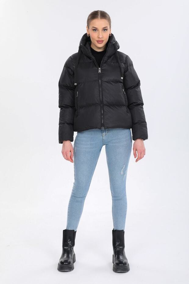 Kadın Siyah Kapüşonlu Şişme Mont - 8