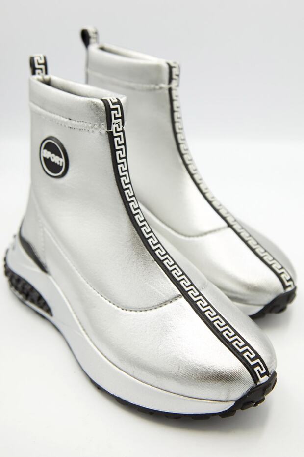 Stripe Detailed Women's Shoes