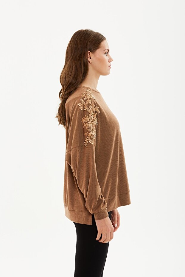 Omuzdan Işlemeli Bluz - 3