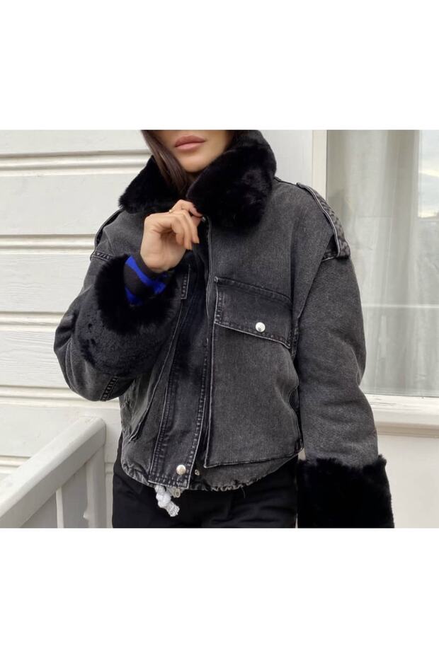 Women's Oversize Jeans Coat with Black Sheepskin Sleeves and Complete Inside