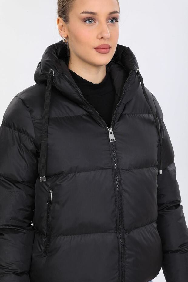 Kadın Siyah Kapüşonlu Şişme Mont - 6