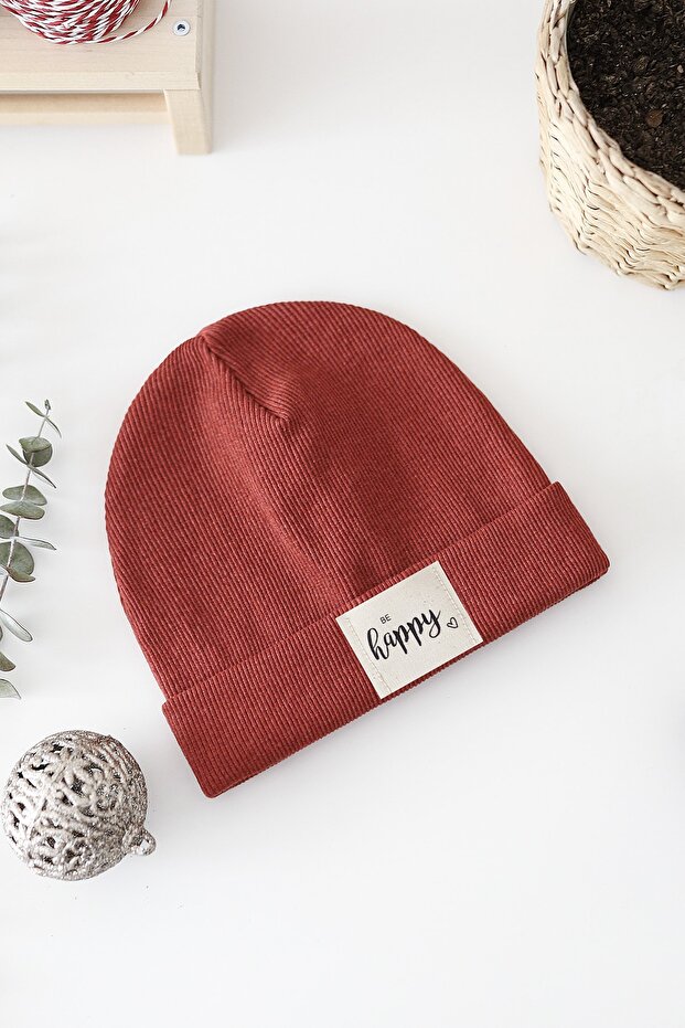 Ribbed Tile Beret with Happy Label