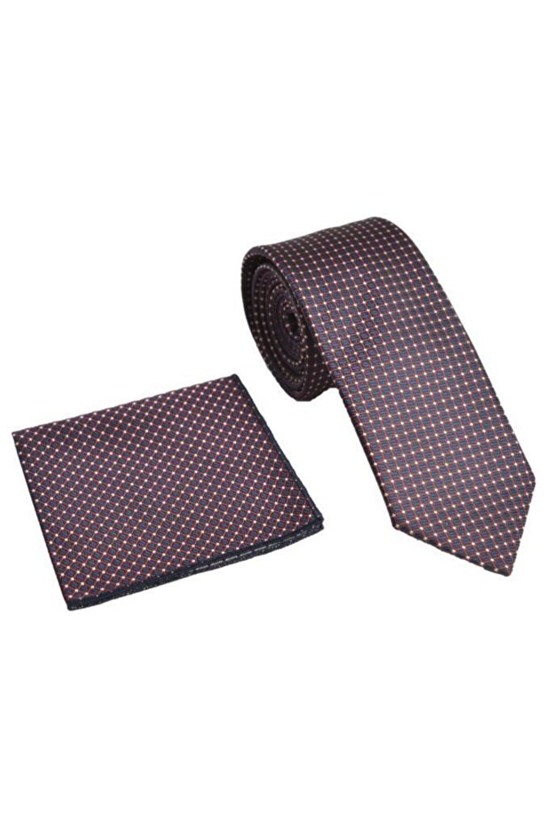 ربطة عنق حمراء بنمط مربع مع منديل - 3