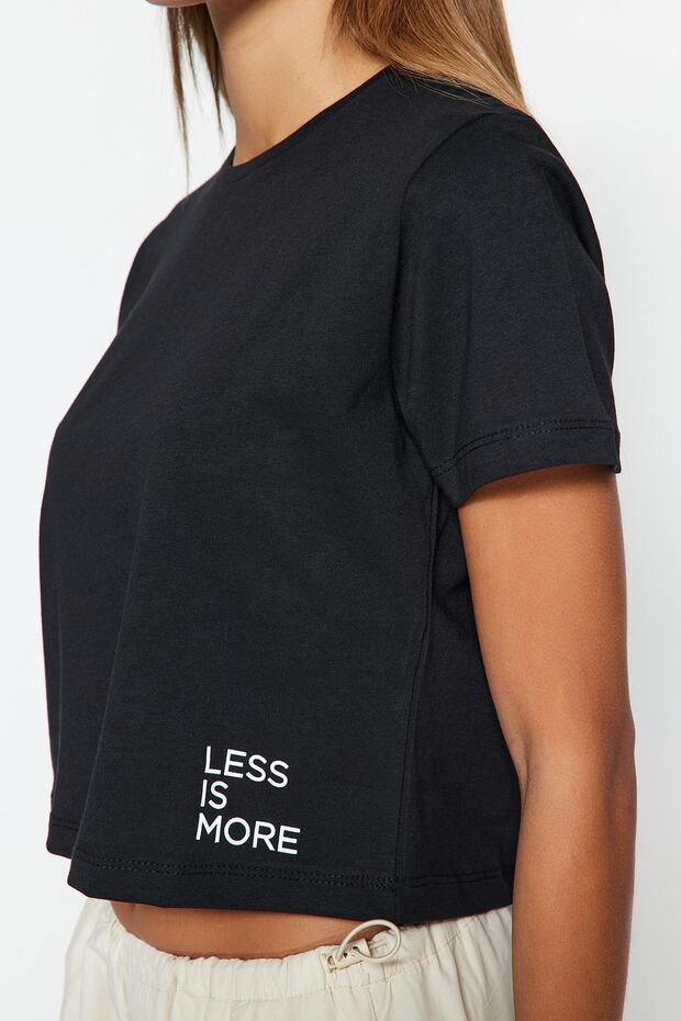Siyah %100 Pamuk Slogan Baskılı Crop Bisiklet Yaka Örme T-Shirt TWOSS23TS00125 - 3